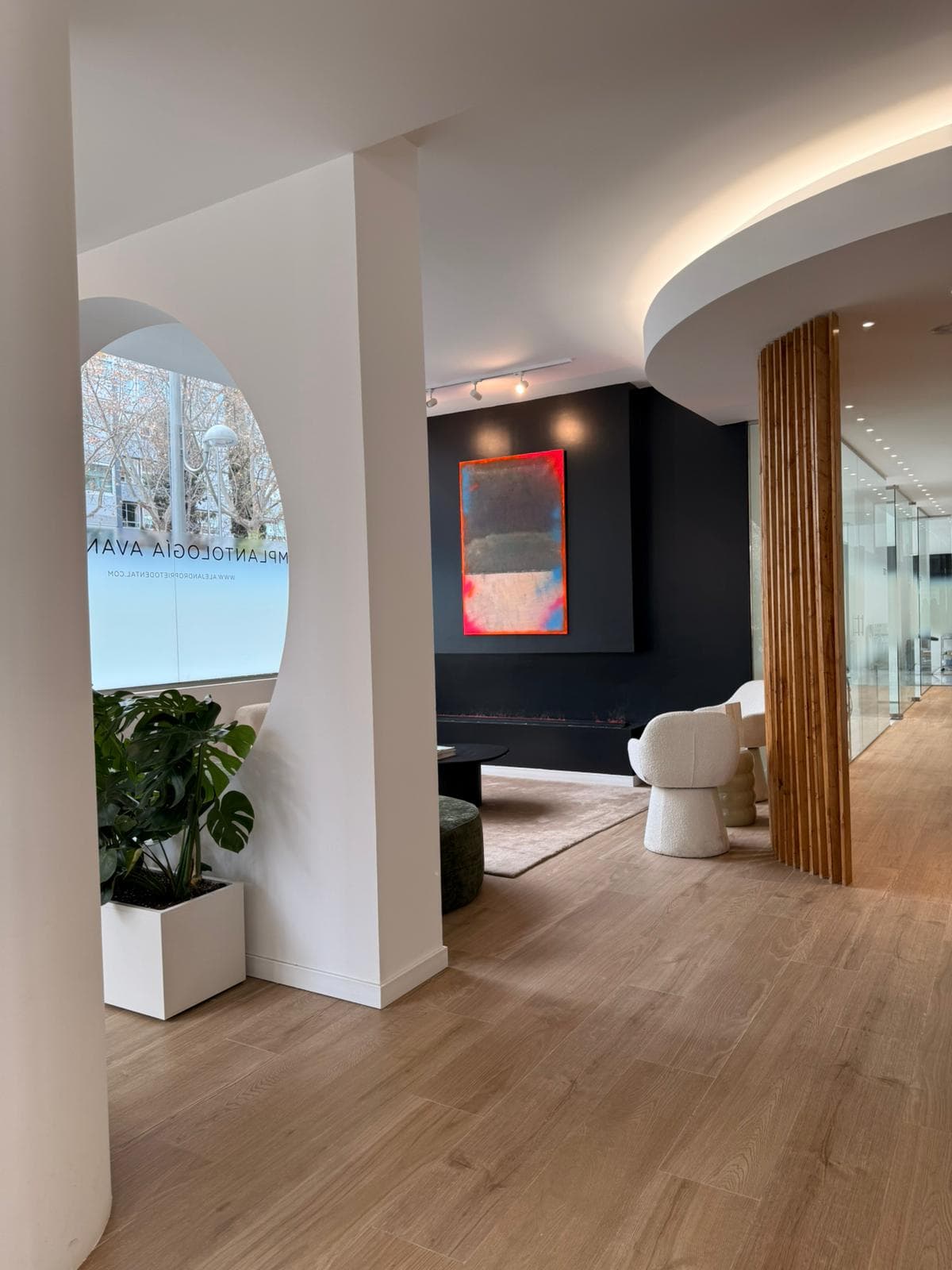 MAG Dental Madrid clinic hallway